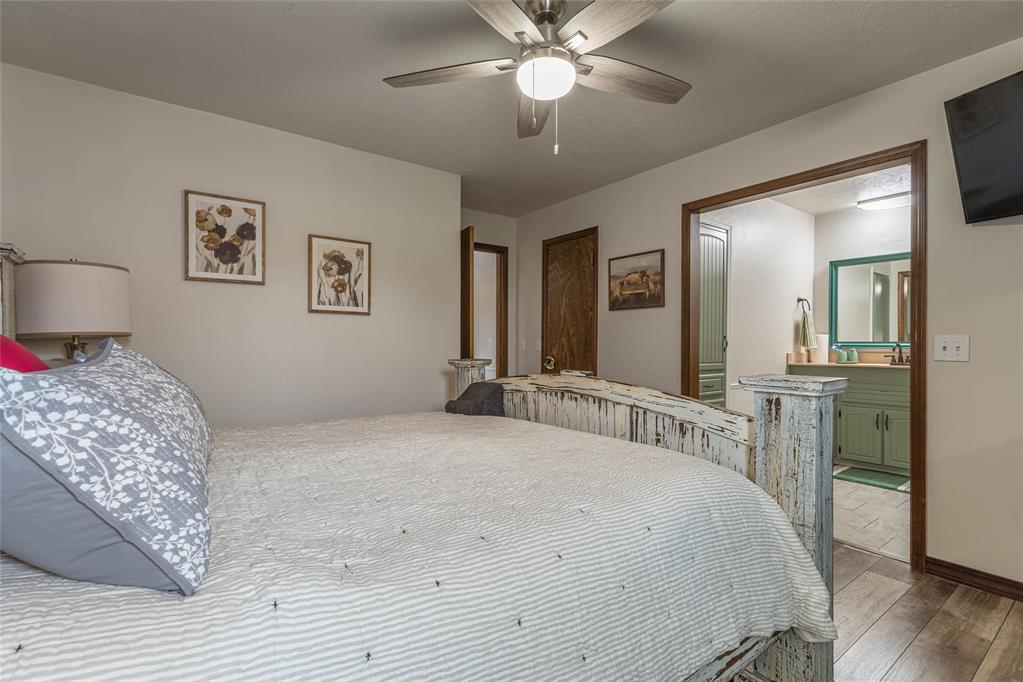 1006 Stonegate Drive Property Photo 6