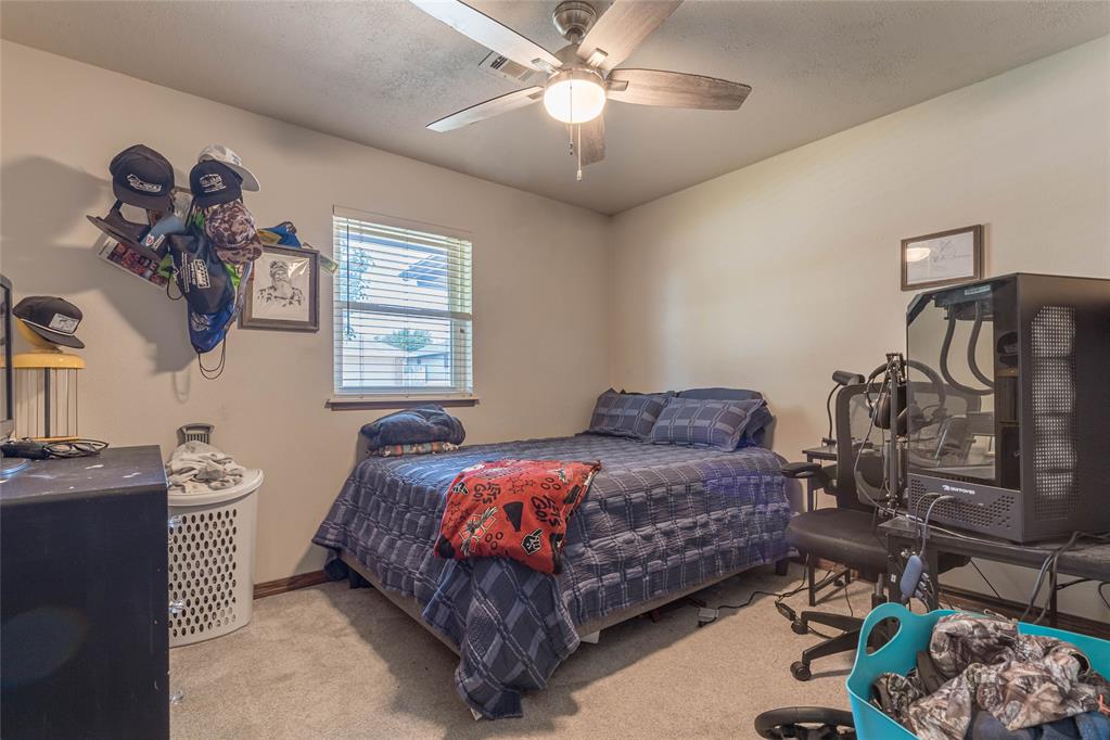 1006 Stonegate Drive Property Photo 11