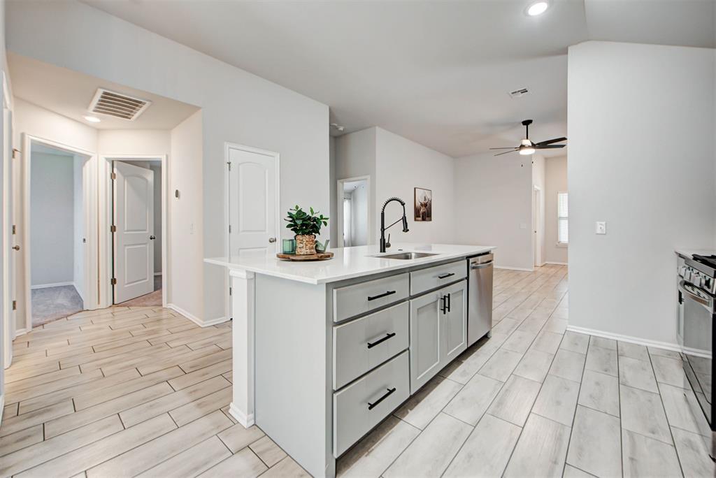 4804 Crystal Hill Drive Property Photo 11