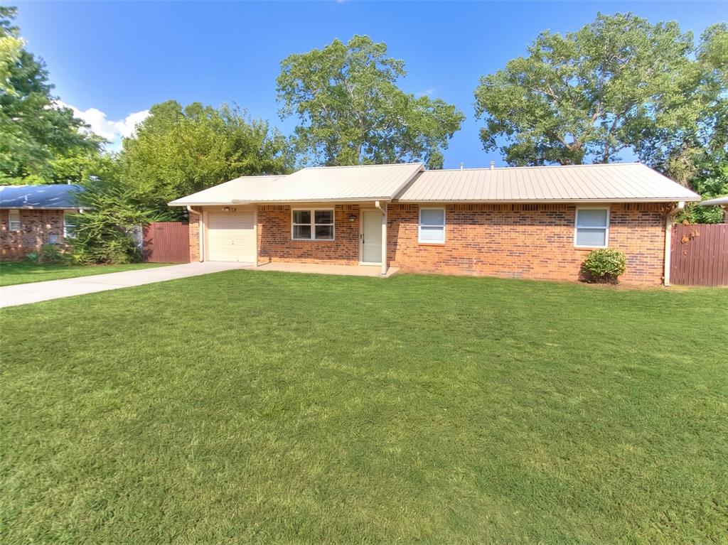 16 Sue Lane Property Photo 2