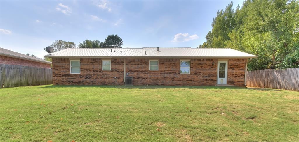 16 Sue Lane Property Photo 3