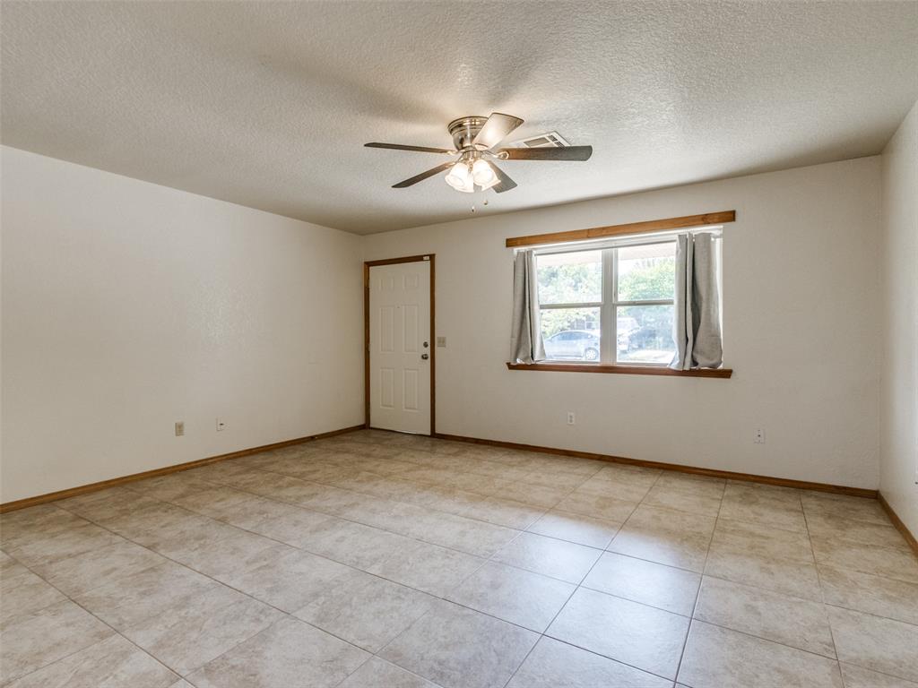 16 Sue Lane Property Photo 15