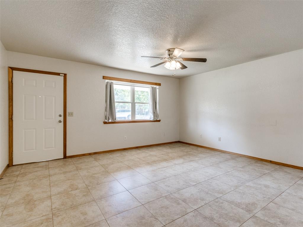 16 Sue Lane Property Photo 16