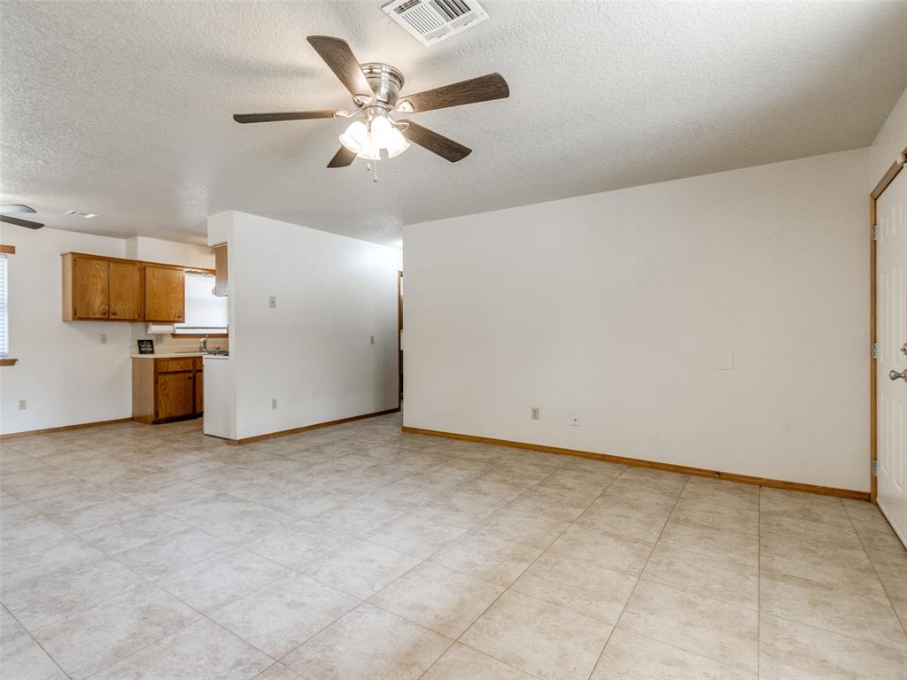 16 Sue Lane Property Photo 18