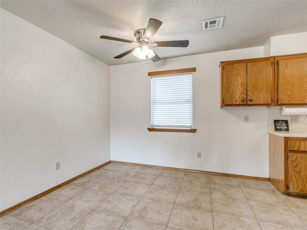 16 Sue Lane Property Photo 20