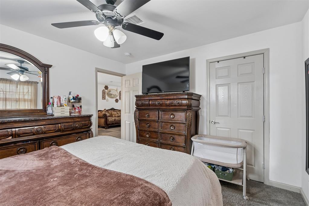 12 Se 40th Street Property Photo 18