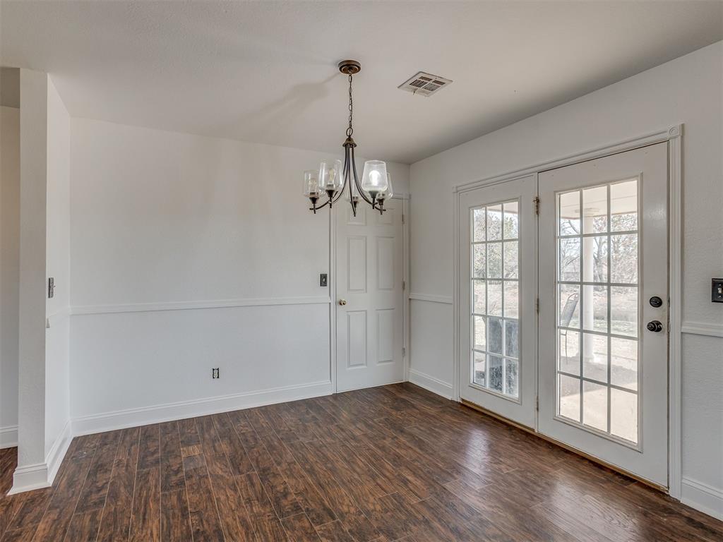 1242385 Property Photo 4