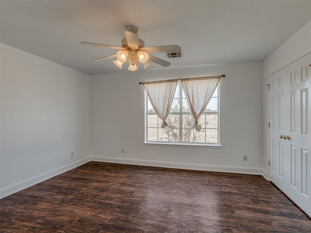 1242385 Property Photo 9