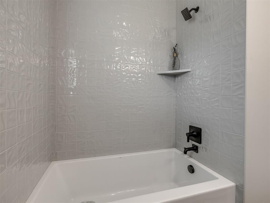 5613 Nw 154th Terrace Property Photo 20
