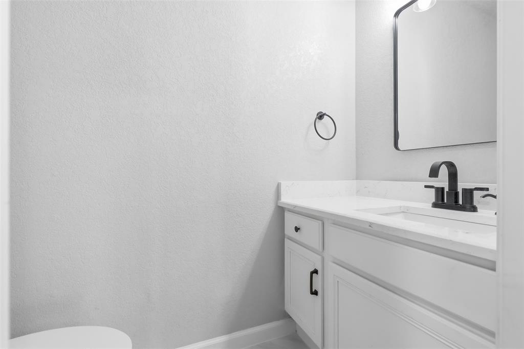 8101 Timothy Lane Property Photo 24