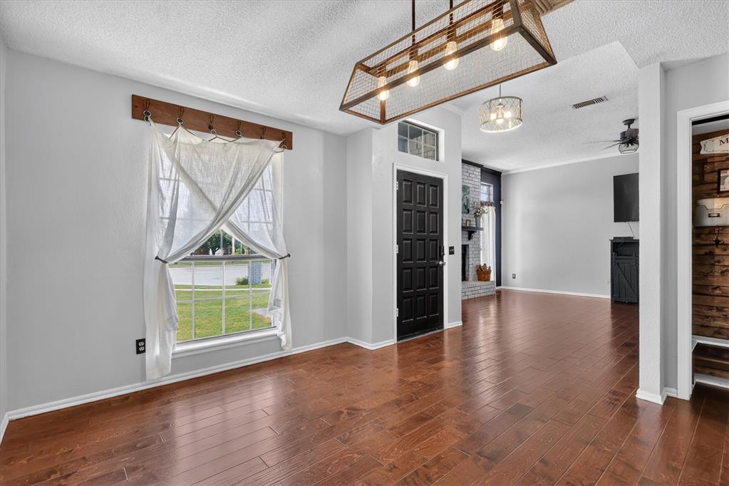 13417 Briar Hollow Drive Property Photo 3