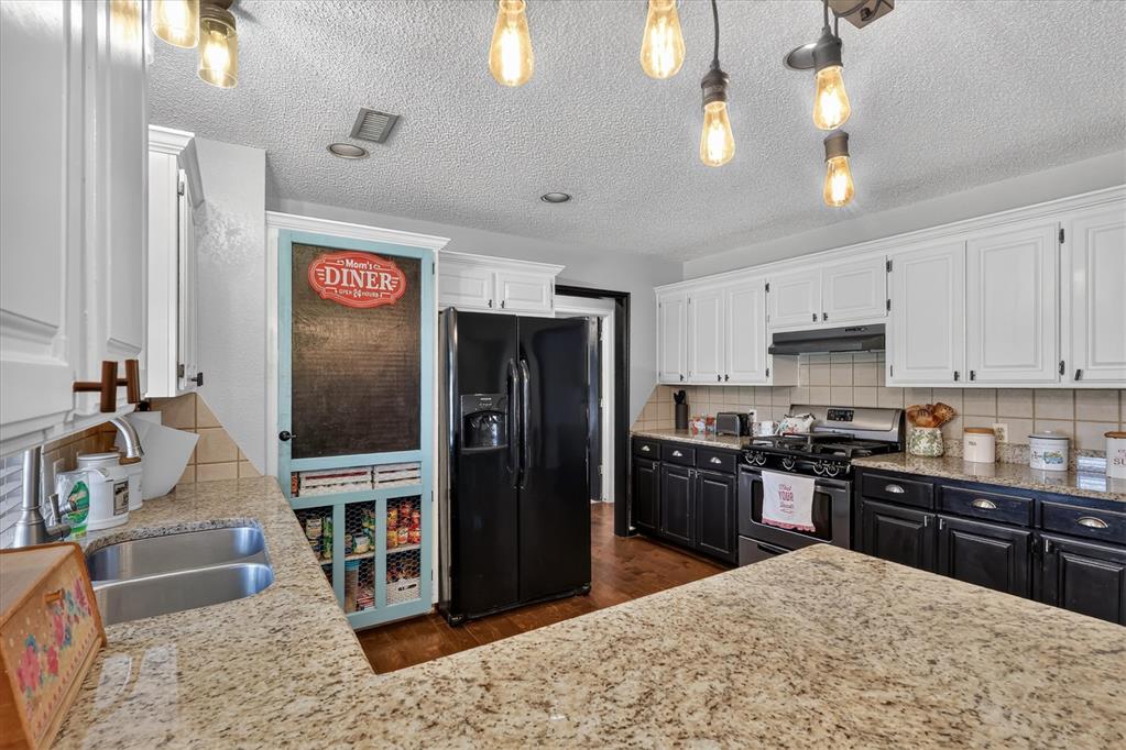 13417 Briar Hollow Drive Property Photo 14