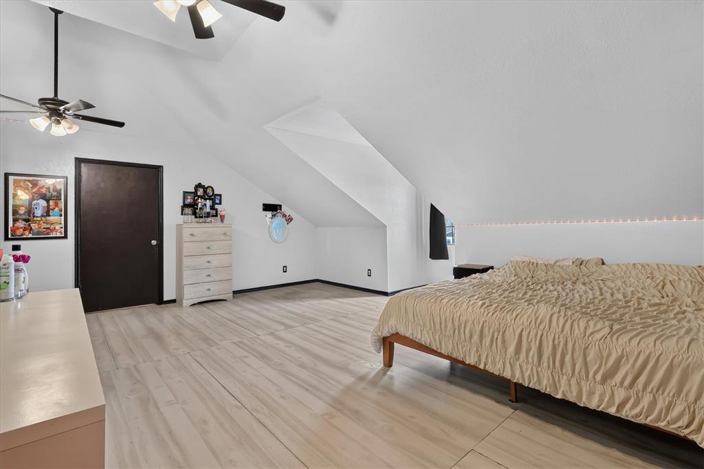 13417 Briar Hollow Drive Property Photo 17