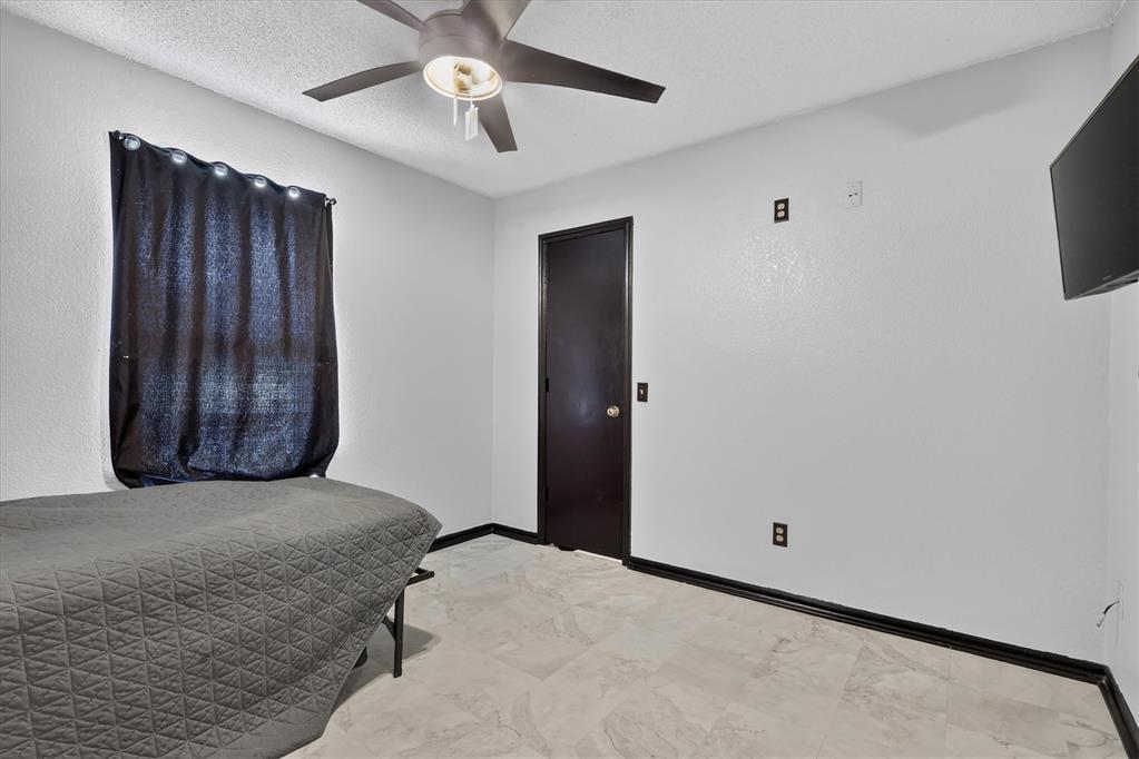 13417 Briar Hollow Drive Property Photo 25