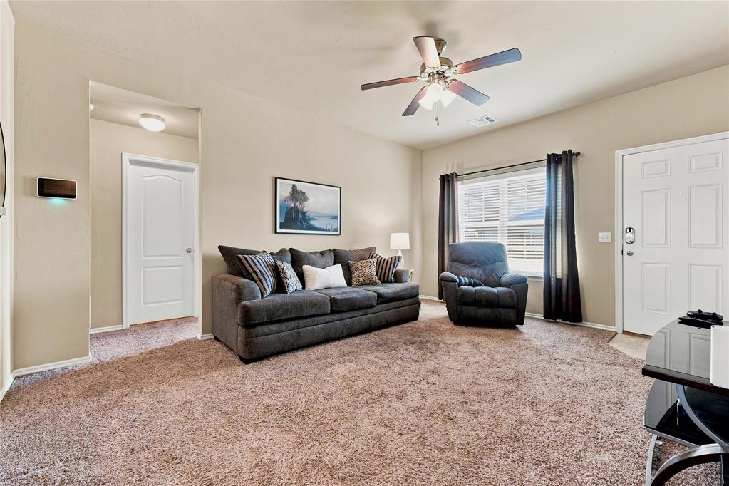 4904 Hunter Boulevard Property Photo 4