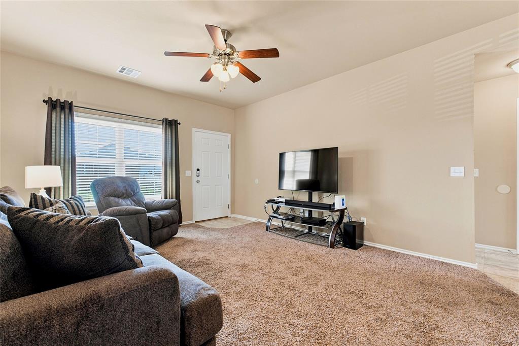 4904 Hunter Boulevard Property Photo 6