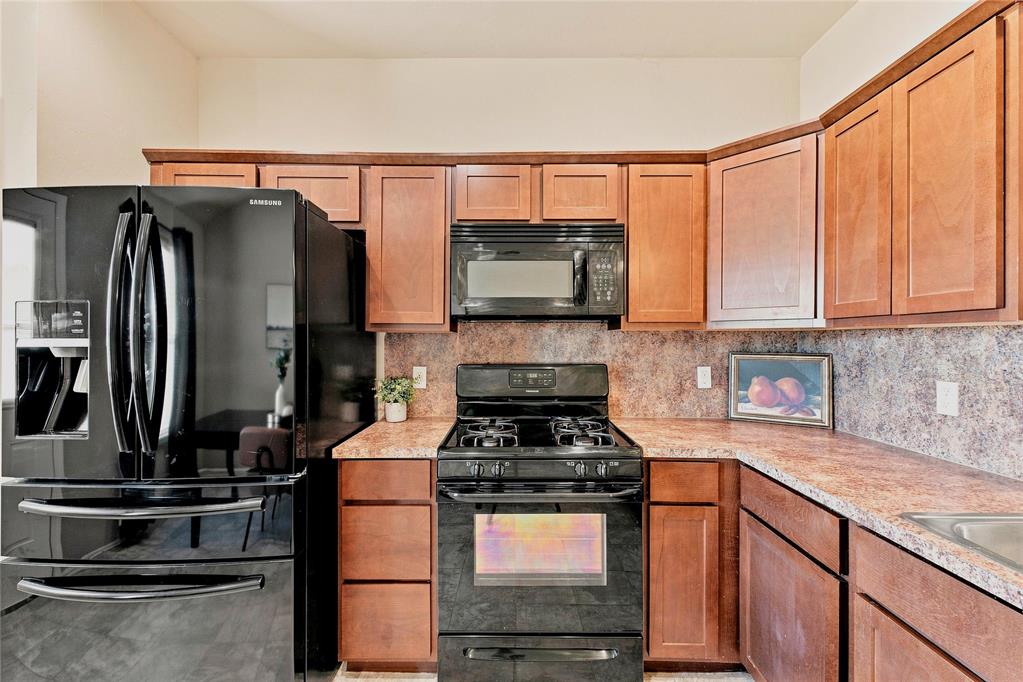 4904 Hunter Boulevard Property Photo 11