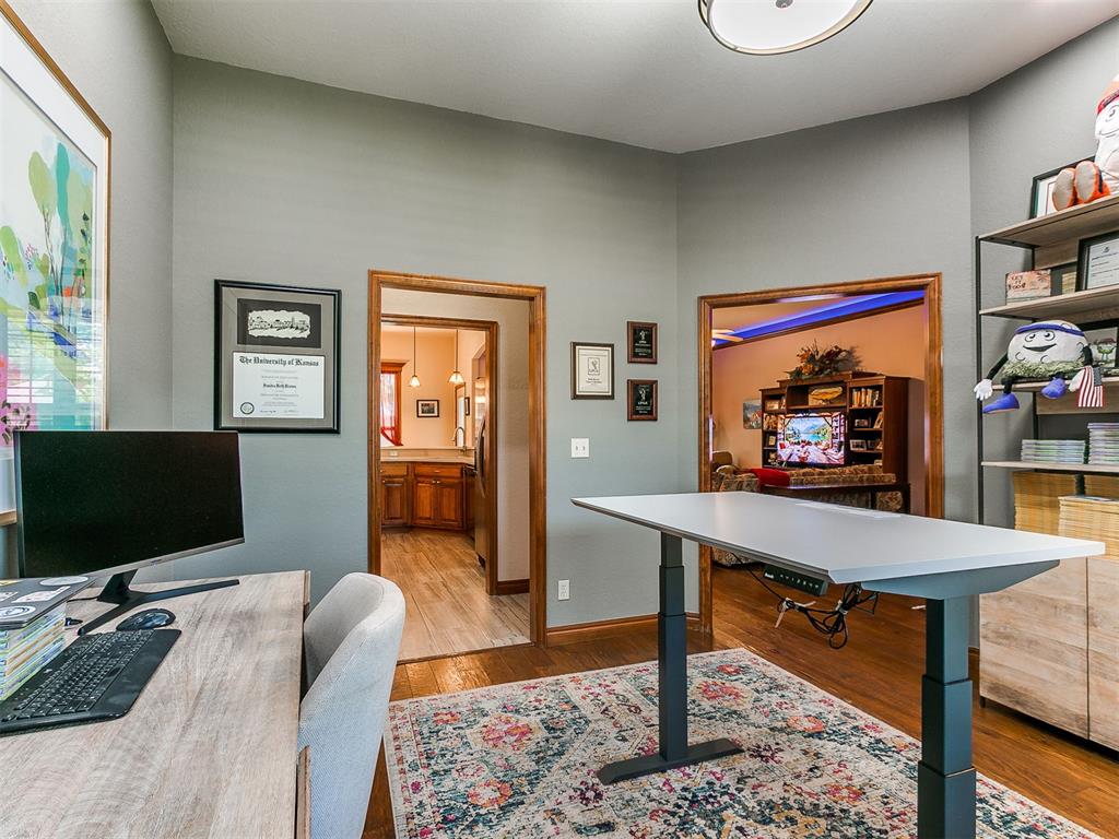 2116 Bates Way Property Photo 19