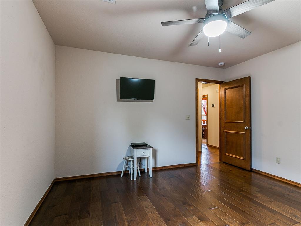 2116 Bates Way Property Photo 35