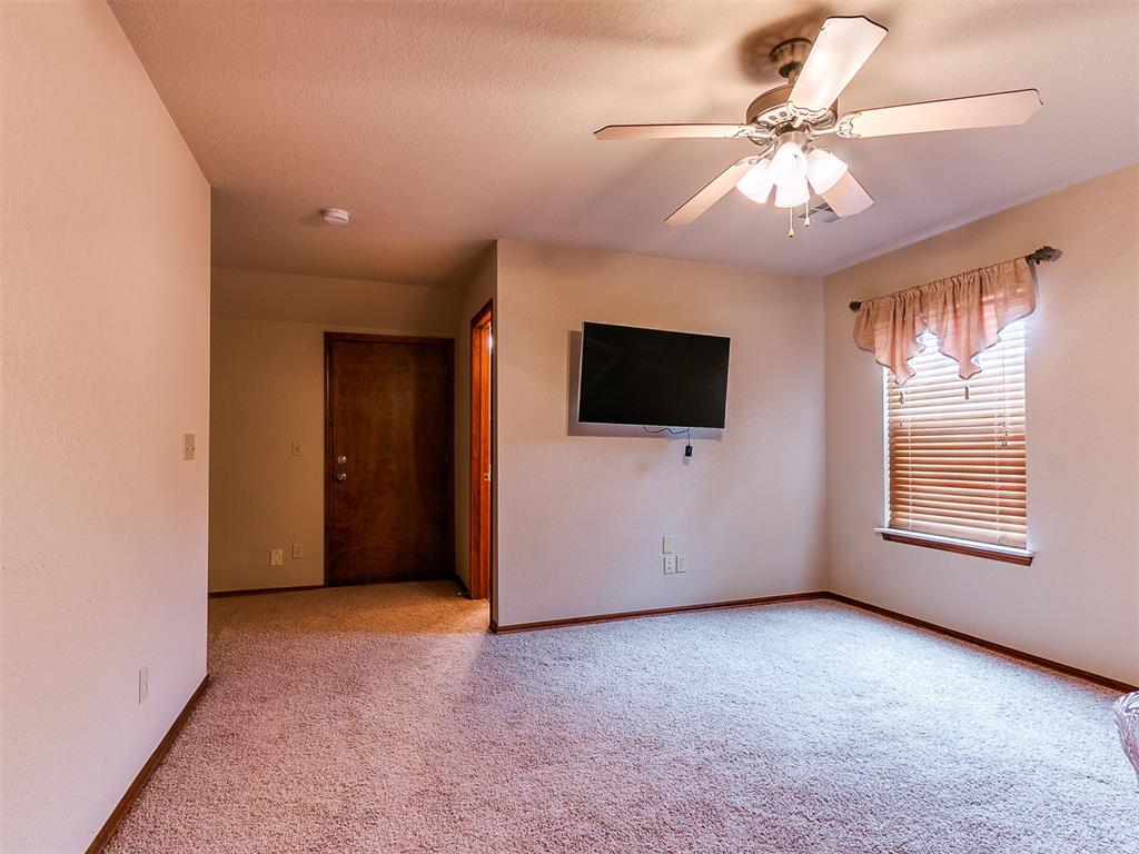 2116 Bates Way Property Photo 37