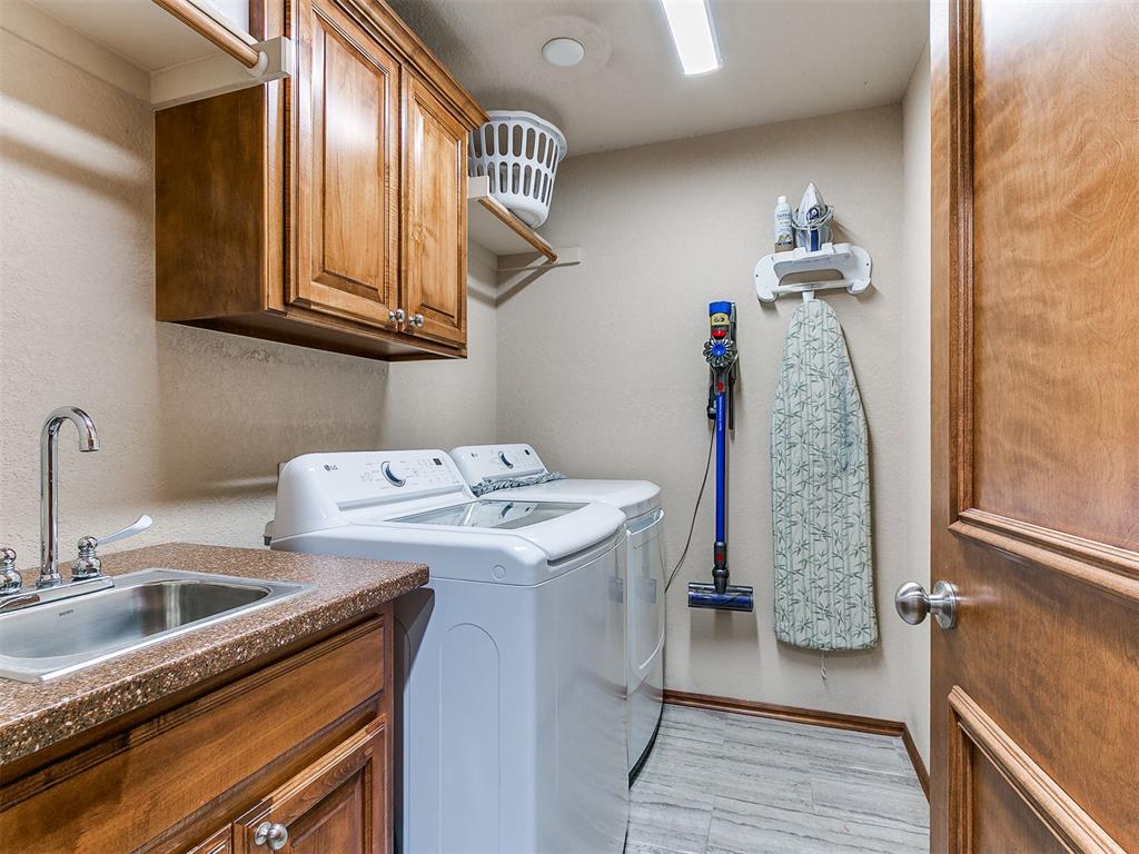 2116 Bates Way Property Photo 39