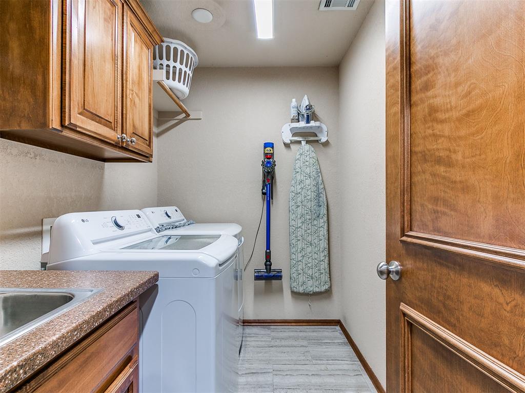 2116 Bates Way Property Photo 40