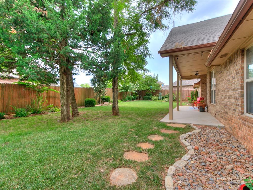 2116 Bates Way Property Photo 45