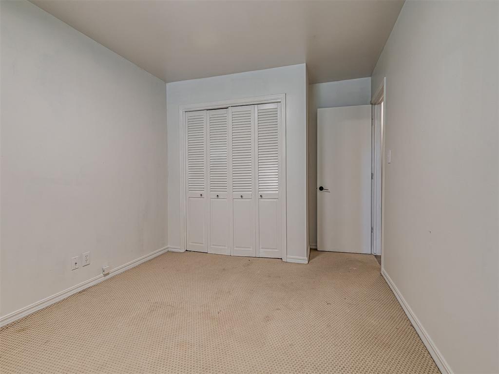 8922 E 49th Place Property Photo 31
