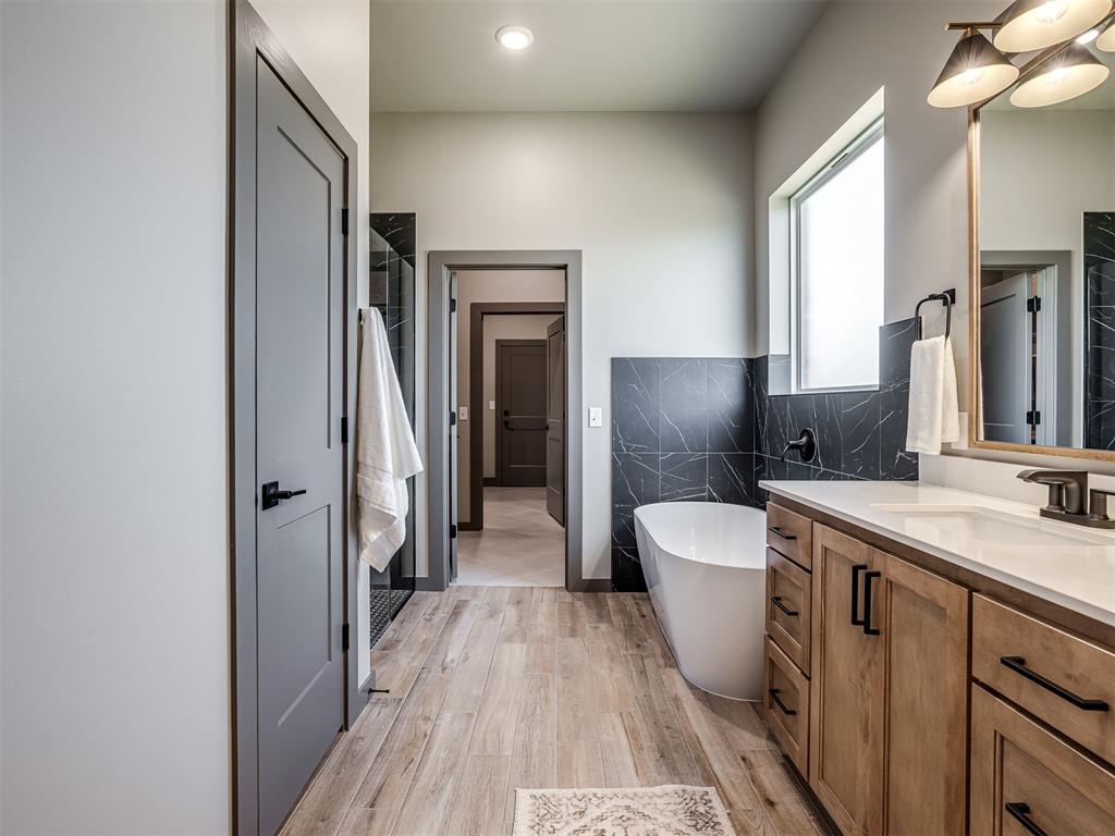 16028 Catalonia Place Property Photo 15