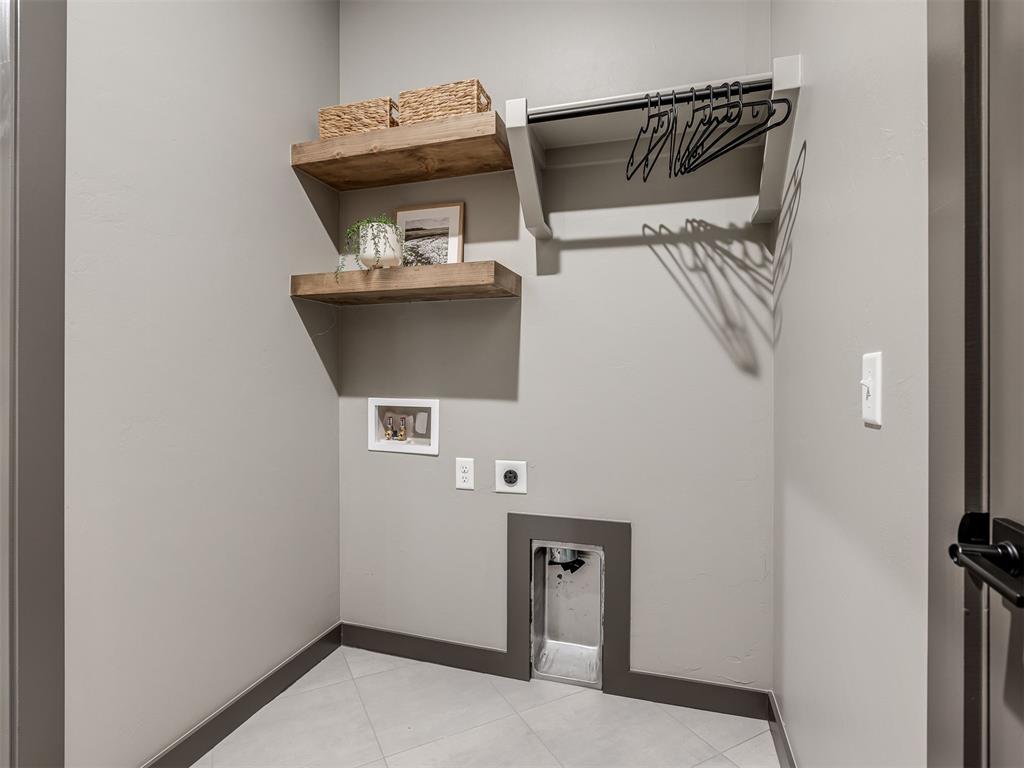 16028 Catalonia Place Property Photo 23