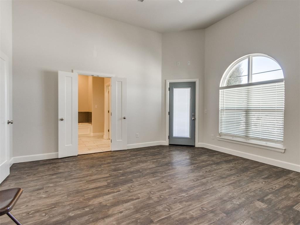 10917 Oaksplinter Lane Property Photo 12