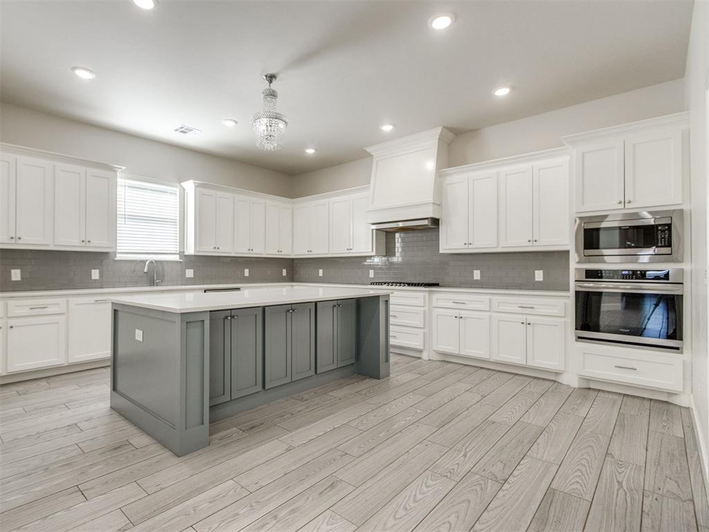 10917 Oaksplinter Lane Property Photo 32