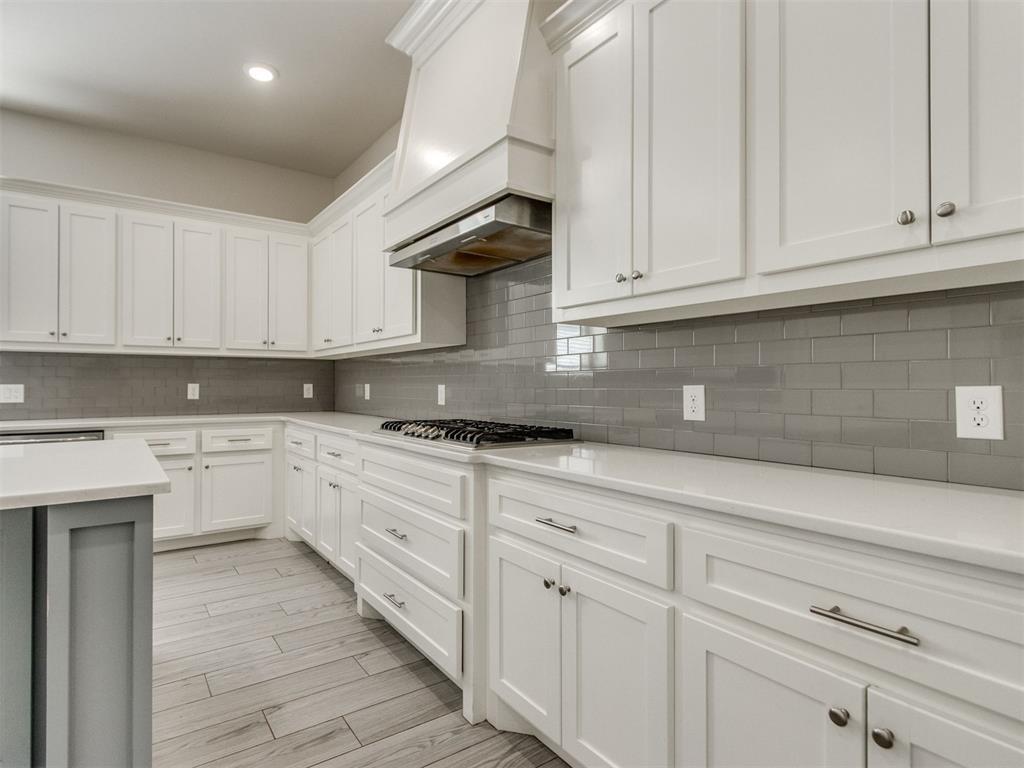 10917 Oaksplinter Lane Property Photo 34