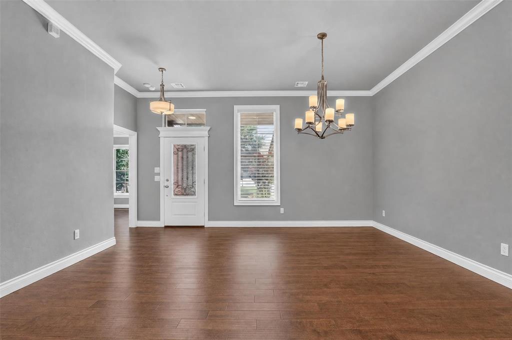 2501 Semillon Way Property Photo 6