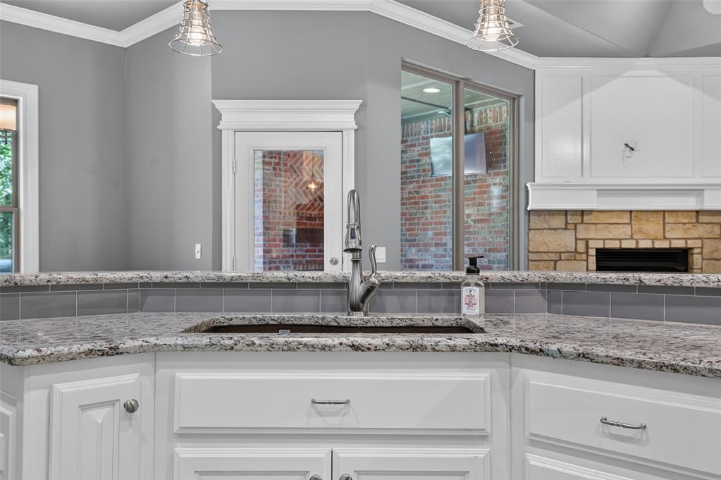 2501 Semillon Way Property Photo 12