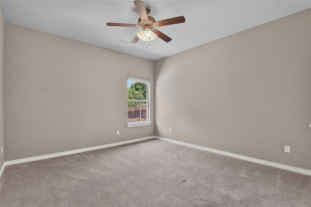2501 Semillon Way Property Photo 32