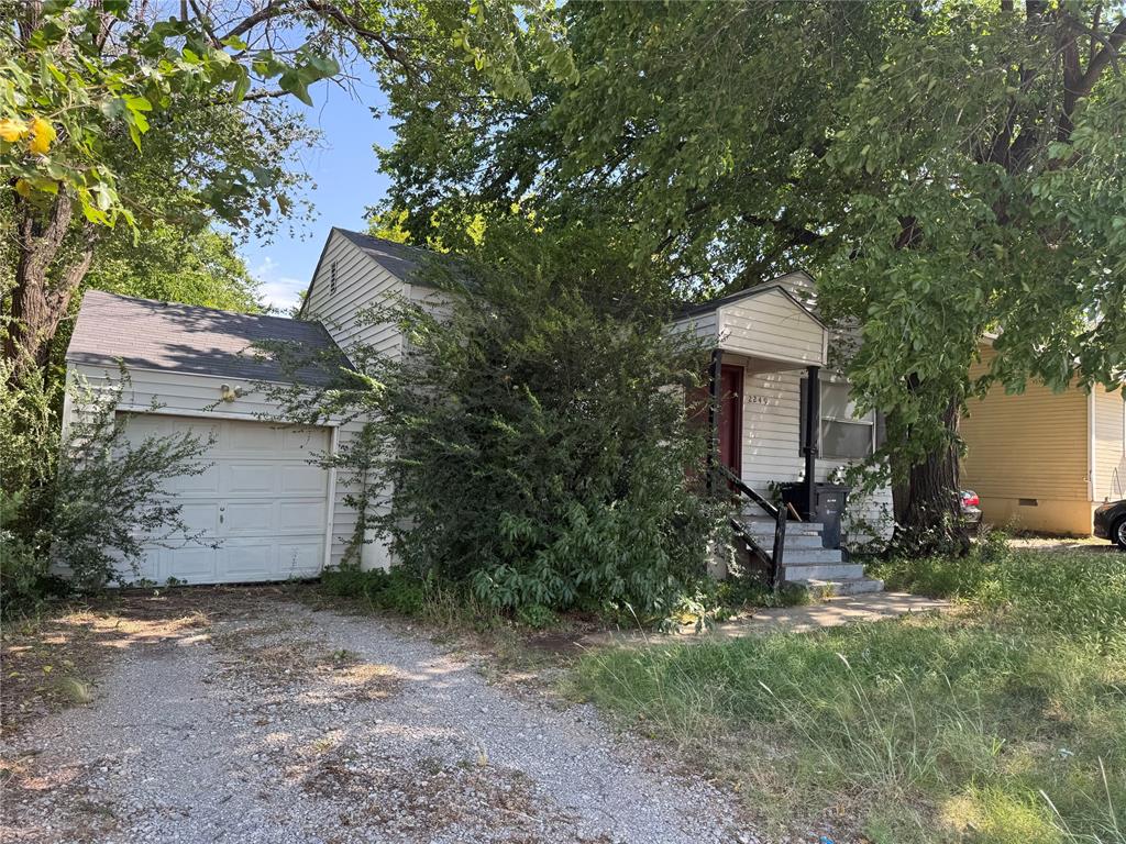 2249 Nw 41st Street Property Photo 2