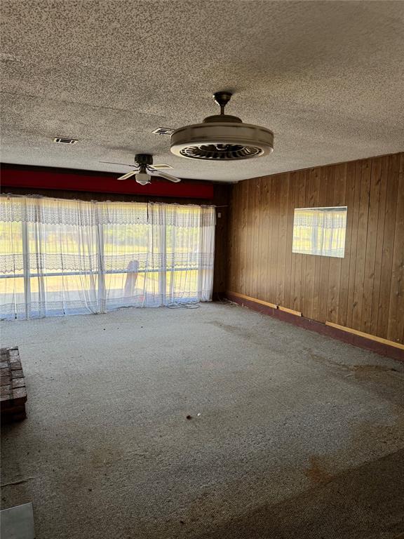 3705 Meadowbrook Drive Property Photo 6