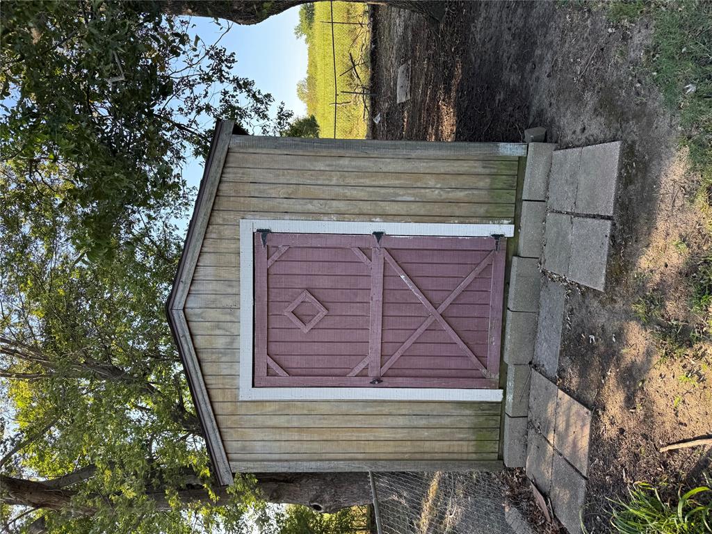 3705 Meadowbrook Drive Property Photo 9