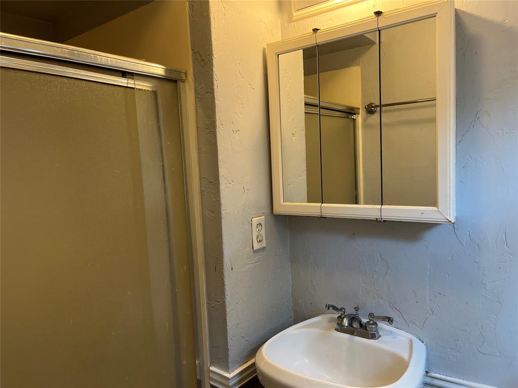 736 Red Oak Terrace Property Photo 10