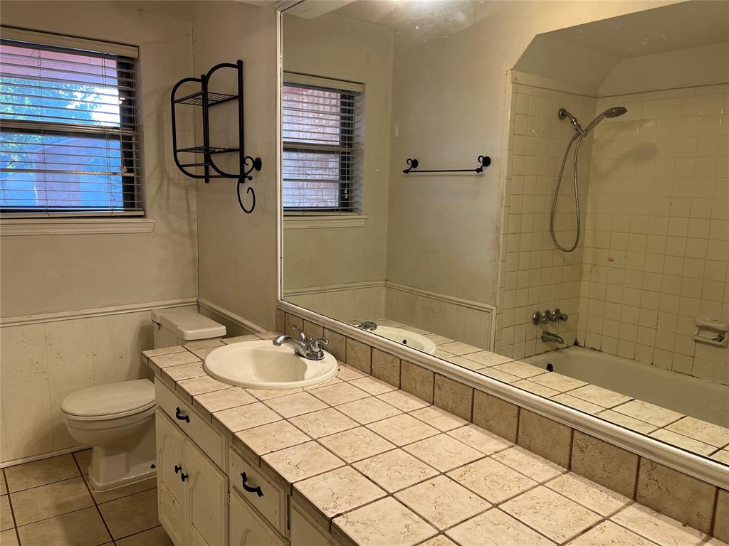 736 Red Oak Terrace Property Photo 13