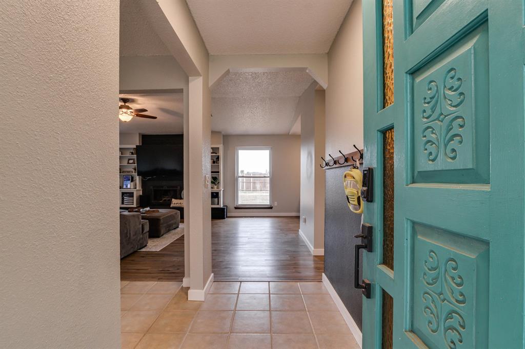 4521 Zella Way Ne Property Photo 5