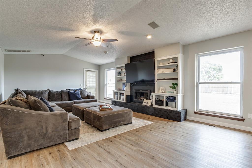 4521 Zella Way Ne Property Photo 8