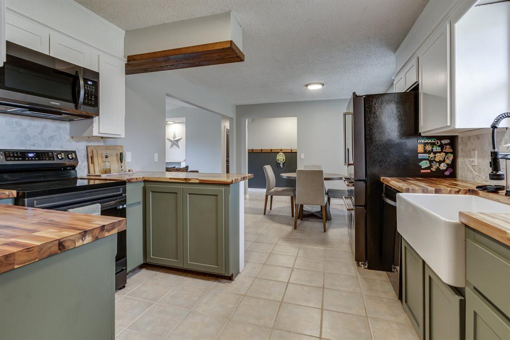 4521 Zella Way Ne Property Photo 14