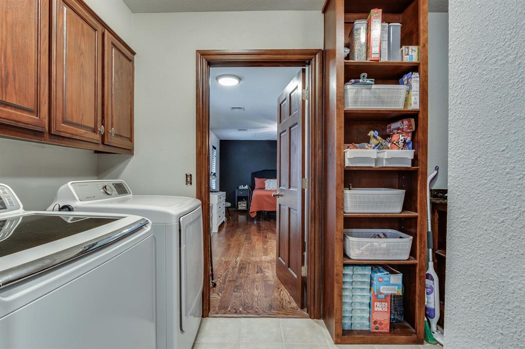 4521 Zella Way Ne Property Photo 15