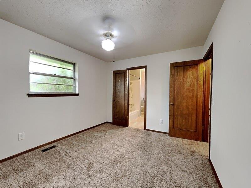 6424 N College Avenue Property Photo 10