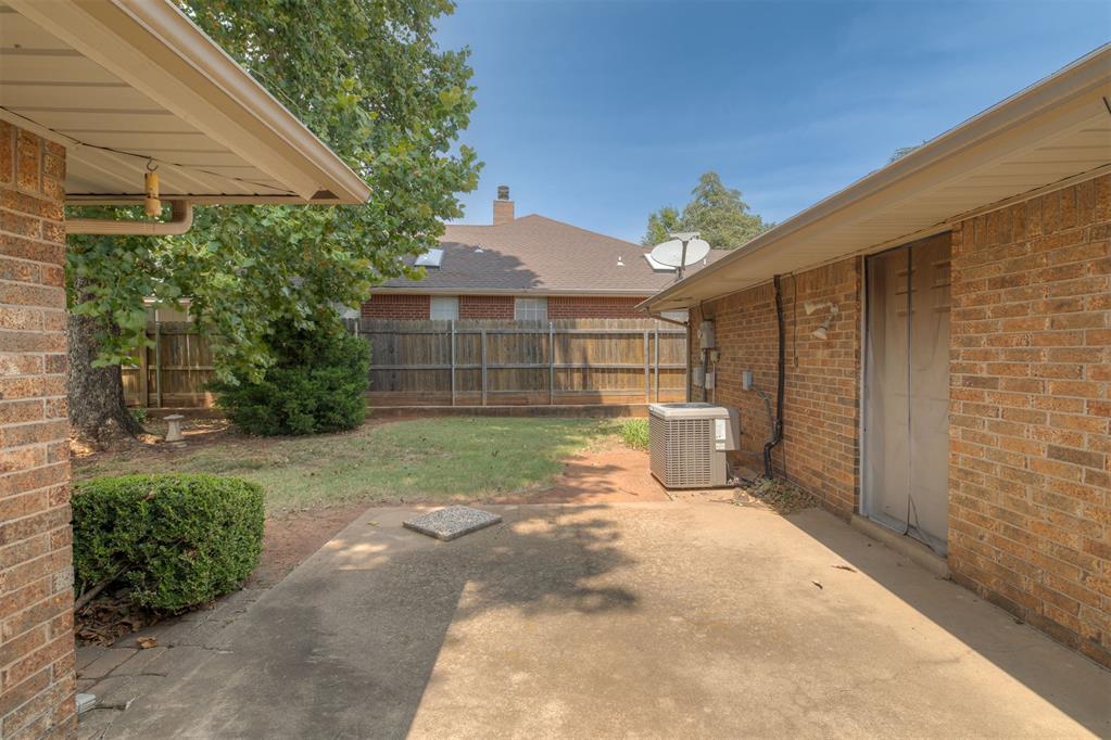 2615 Nw 115th Place Property Photo 41