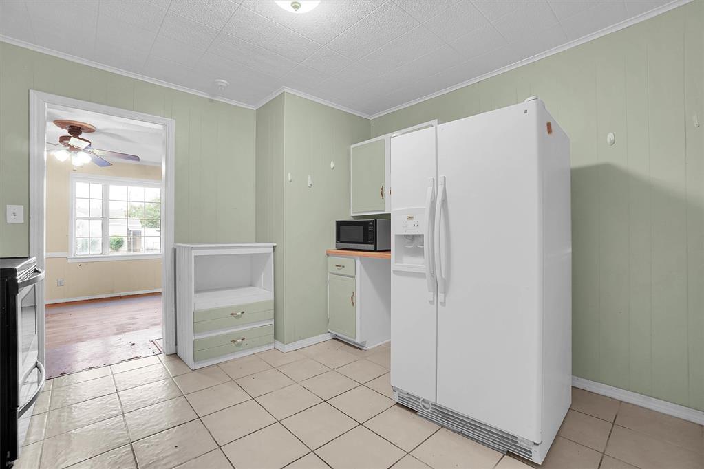 108 Central Drive Property Photo 5