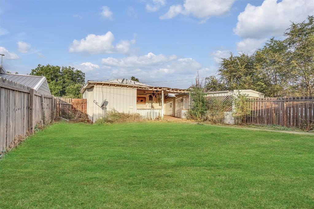 108 Central Drive Property Photo 15