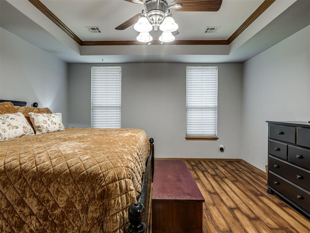 912 Regal Road Property Photo 21